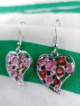 Cargar imagen en el visor de la galería, Pendientes Corazones Esmaltados Rojos
