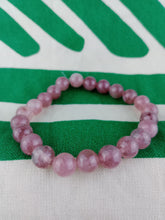 Cargar imagen en el visor de la galería, Pulsera Elástica Lepidolita 8 mm
