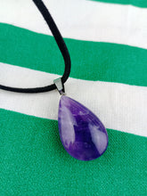 Cargar imagen en el visor de la galería, Colgante Amatista Lagrima Mod. 3
