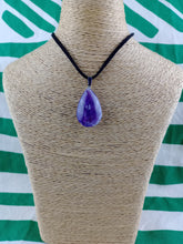 Cargar imagen en el visor de la galería, Colgante Amatista Lagrima Mod. 2
