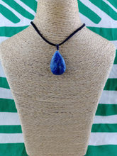 Cargar imagen en el visor de la galería, Colgante Sodalita Lagrima Mod. 5
