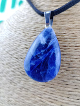 Cargar imagen en el visor de la galería, Colgante Sodalita Lagrima Mod. 3
