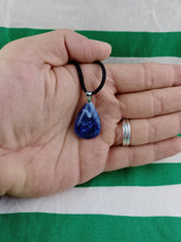 Cargar imagen en el visor de la galería, Colgante Sodalita Lagrima Mod. 3
