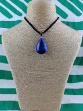 Cargar imagen en el visor de la galería, Colgante Sodalita Lagrima Mod. 2
