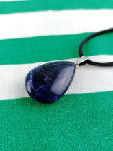 Cargar imagen en el visor de la galería, Colgante Sodalita Lagrima Mod. 1
