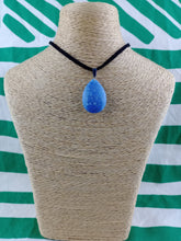 Cargar imagen en el visor de la galería, Colgante Cuarzo Azul Lagrima Mod. 3
