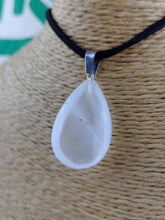 Cargar imagen en el visor de la galería, Colgante Cuarzo Cristal Lagrima Mod. 1
