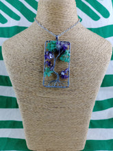 Cargar imagen en el visor de la galería, Colgante Arbol de Amatista y Aventurina

