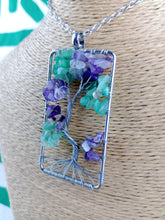 Cargar imagen en el visor de la galería, Colgante Arbol de Amatista y Aventurina
