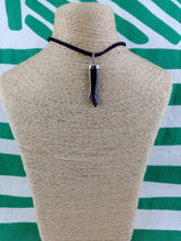 Cargar imagen en el visor de la galería, Manita Ojo de Tigre Mod 1
