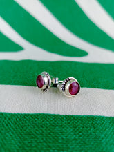Cargar imagen en el visor de la galería, Pendientes Pin Rubi Plata
