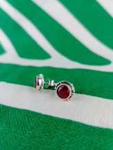 Cargar imagen en el visor de la galería, Pendientes Pin Rubi Plata
