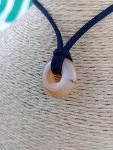 Cargar imagen en el visor de la galería, Colgante Mini Donut Agata
