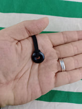 Cargar imagen en el visor de la galería, Colgante Mini Donut Agata Negra
