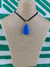 Cargar imagen en el visor de la galería, Colgante Cuarzo Azul Lagrima Mod. 6
