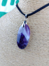 Cargar imagen en el visor de la galería, Colgante Amatista Bandeada Mod 2
