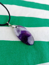 Cargar imagen en el visor de la galería, Colgante Amatista Bandeada Mod 2

