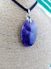 Cargar imagen en el visor de la galería, Colgante Amatista Bandeada Mod 1
