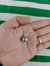 Cargar imagen en el visor de la galería, Llamador de Angeles Plata y Dorado
