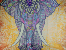 Cargar imagen en el visor de la galería, Bandera Elefante Amarilla
