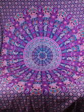 Cargar imagen en el visor de la galería, Bandera Mandala Morado
