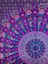 Cargar imagen en el visor de la galería, Bandera Mandala Morado
