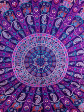 Cargar imagen en el visor de la galería, Bandera Mandala Morado
