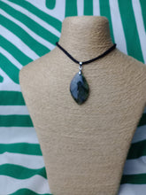Cargar imagen en el visor de la galería, Colgante Labradorita Mod. 3

