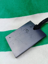 Cargar imagen en el visor de la galería, Colgante Shunguita Rectangular
