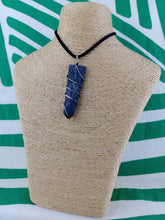 Cargar imagen en el visor de la galería, Colgante Shunguita / Shunguita Punta
