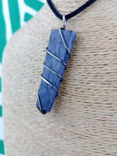 Cargar imagen en el visor de la galería, Colgante Shunguita / Shunguita Punta
