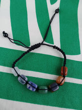 Cargar imagen en el visor de la galería, Pulsera Macrame Rodado 7 Chakras
