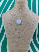 Cargar imagen en el visor de la galería, Colgante Piedra Luna Mediana Mod. 2
