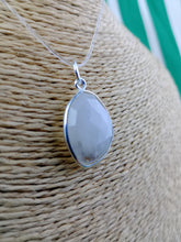 Cargar imagen en el visor de la galería, Colgante Piedra Luna Mediana Mod. 2
