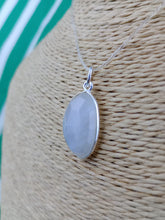 Cargar imagen en el visor de la galería, Colgante Piedra Luna Mediana Mod. 3
