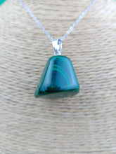 Cargar imagen en el visor de la galería, Colgante Malaquita Mod. 7
