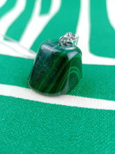 Cargar imagen en el visor de la galería, Colgante Malaquita Mod. 7
