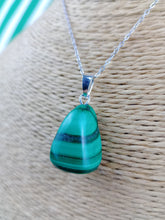 Cargar imagen en el visor de la galería, Colgante Malaquita Mod. 5
