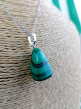 Cargar imagen en el visor de la galería, Colgante Malaquita Mod. 5
