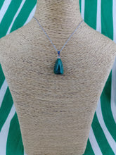 Cargar imagen en el visor de la galería, Colgante Malaquita Mod. 4
