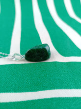 Cargar imagen en el visor de la galería, Colgante Malaquita Mod. 4

