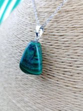 Cargar imagen en el visor de la galería, Colgante Malaquita Mod. 3
