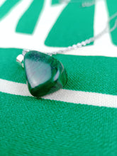 Cargar imagen en el visor de la galería, Colgante Malaquita Mod. 3
