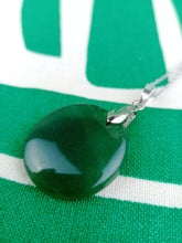 Cargar imagen en el visor de la galería, Colgante Jade Verde Mod. 8
