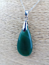 Cargar imagen en el visor de la galería, Colgante Jade Verde Mod. 7
