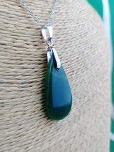 Cargar imagen en el visor de la galería, Colgante Jade Verde Mod. 7
