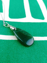 Cargar imagen en el visor de la galería, Colgante Jade Verde Mod. 7
