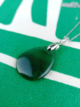 Cargar imagen en el visor de la galería, Colgante Jade Verde Mod. 6
