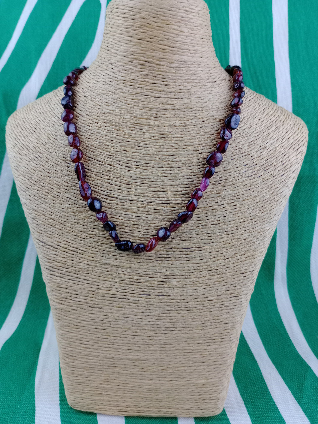 Collar Granate Nuggets Mini