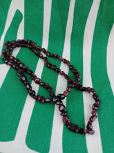 Cargar imagen en el visor de la galería, Collar Granate Nuggets Mini
